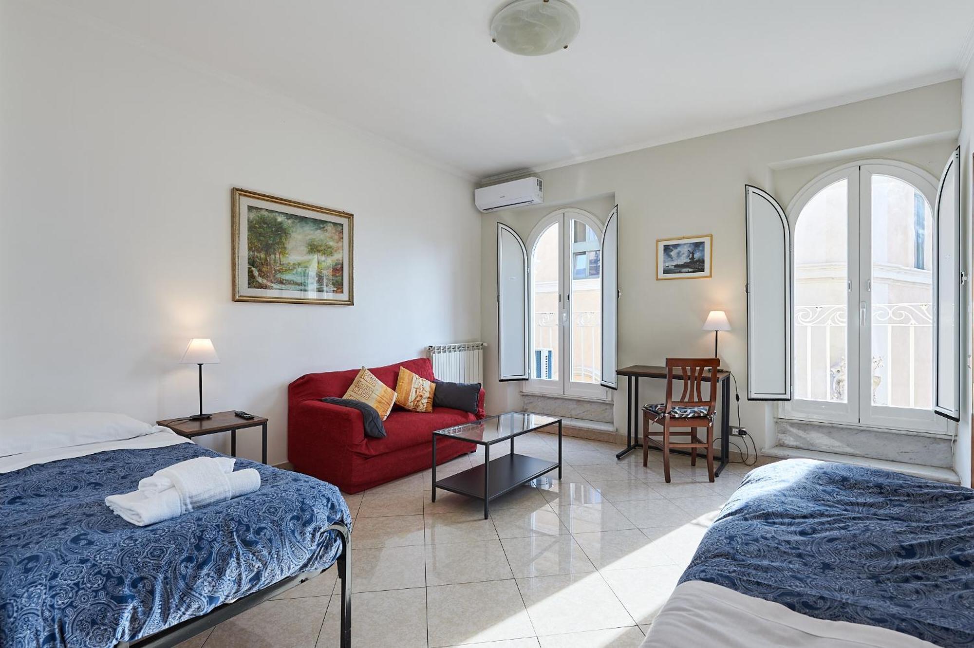 Close To The Spanish Steps, Wifi, Air Cond, 2 Bedrooms * Rom