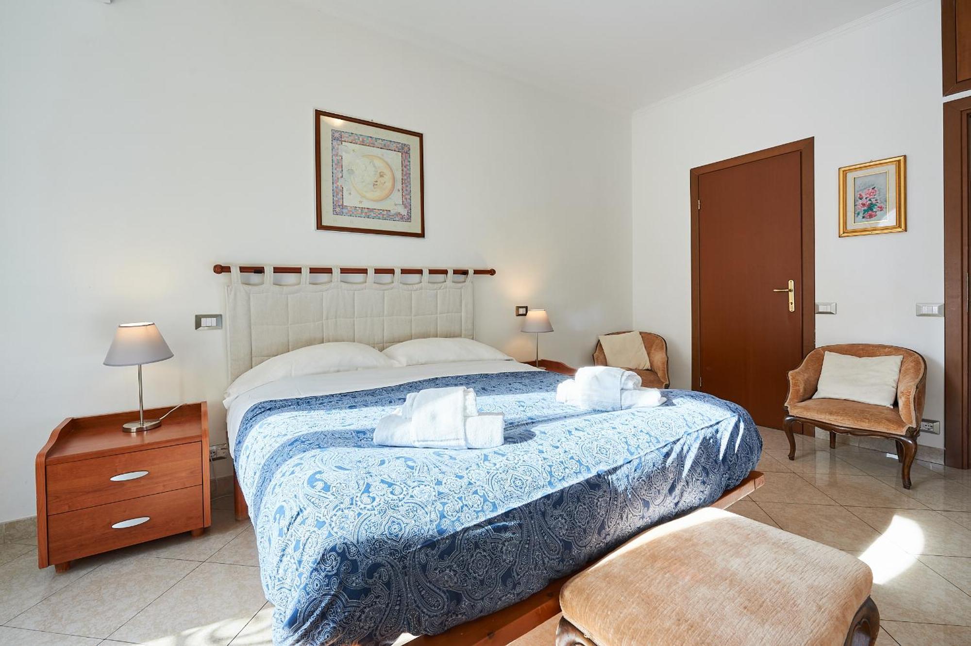 Close To The Spanish Steps, Wifi, Air Cond, 2 Bedrooms Ferienhaus Rom