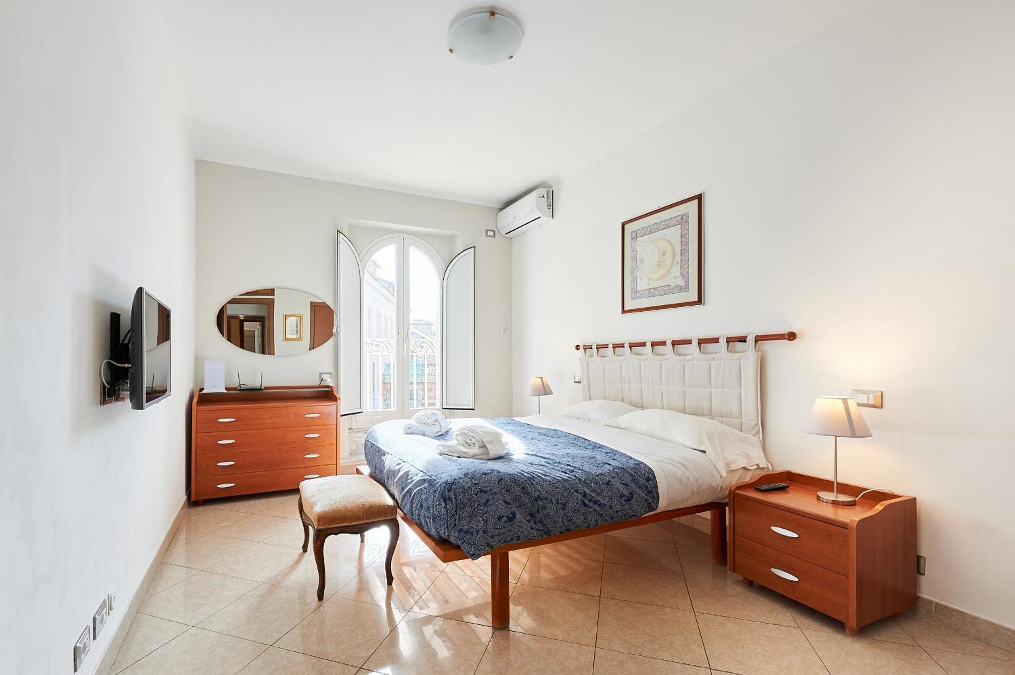 Ferienhaus Close To The Spanish Steps, Wifi, Air Cond, 2 Bedrooms